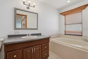 1212 Weybridge Ln, Dunedin, FL 34698 - Photo 33