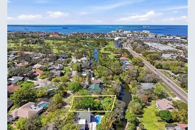 1212 Weybridge Lane, Dunedin, FL 34698 - Photo 3