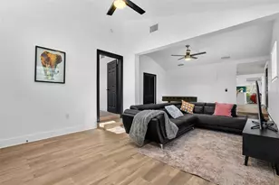 2118 S Venus St, Tampa, FL 33629 - Photo 15