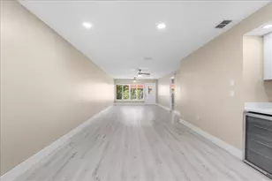 19029 US Hwy 19 N, Clearwater, FL 33764 - Photo 9
