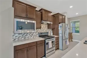 19367 Coastal Shr Ter, Land O Lakes, FL 34638 - Photo 7
