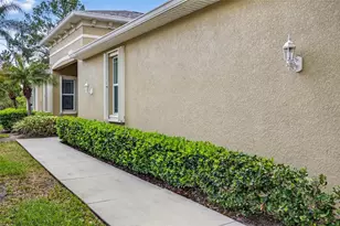 2334 Oakley Green Dr, Sun City Center, FL 33573 - Photo 5
