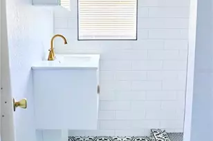 3917 E Hanna Ave, Tampa, FL 33610 - Photo 7