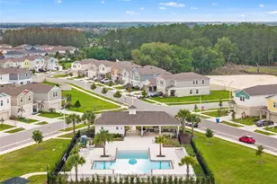 7512 Wallflower Trl, Wesley Chapel, FL 33545 - Photo 3