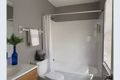 5156 Tennis Court Circle, Tampa, FL 33617 - Photo 15