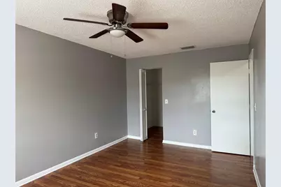 5156 Tennis Court Circle, Tampa, FL 33617 - Photo 15