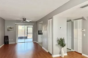 5156 Tennis Ct Cir, Tampa, FL 33617 - Photo 3