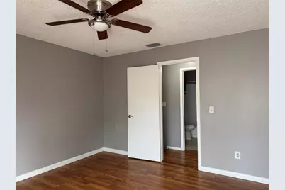 5156 Tennis Court Circle, Tampa, FL 33617 - Photo 17