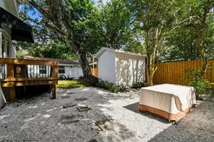 2918 W Coachman Ave, Tampa, FL 33611 - Photo 39