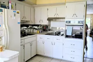 2433 Brazilia Dr, Clearwater, FL 33763 - Photo 9