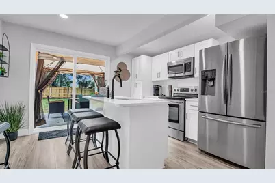 121 Pennsylvania Avenue, Palm Harbor, FL 34683 - Photo 3