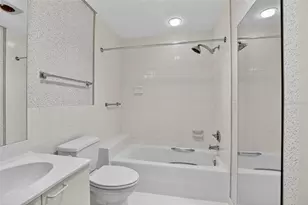 1043 Guisando De Avila, Tampa, FL 33613 - Photo 37