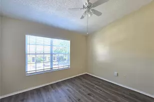 30058 Granda Hills Ct, Wesley Chapel, FL 33543 - Photo 25