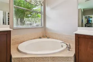 3025 Naughton Way, Tarpon Springs, FL 34688 - Photo 43