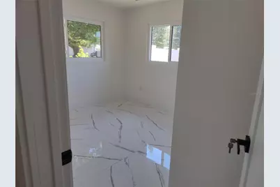 7498 Orpine Drive N, Saint Petersburg, FL 33702 - Photo 11