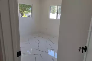 7498 Orpine Dr N, Saint Petersburg, FL 33702 - Photo 11