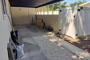 7498 Orpine Dr N, Saint Petersburg, FL 33702 - Photo 23