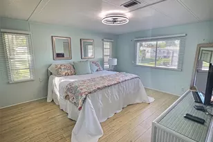 46 Palm Forest Dr, Largo, FL 33770 - Photo 11