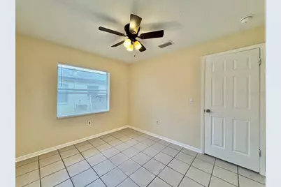 10015 N Aster Avenue #B, Tampa, FL 33612 - Photo 17