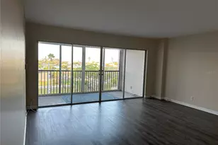 10355 Paradise Blvd, Treasure Island, FL 33706 - Photo 7