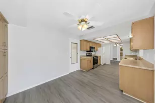 9220 40th St N, Pinellas Park, FL 33782 - Photo 15