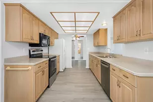 9220 40th St N, Pinellas Park, FL 33782 - Photo 19