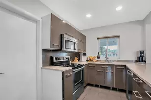 5909 4th Ave N, Saint Petersburg, FL 33710 - Photo 9