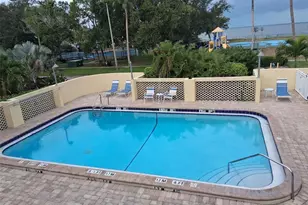 611 B Destiny Dr, Ruskin, FL 33570 - Photo 27
