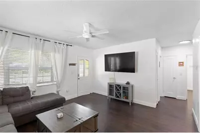 3932 W Bay Court Avenue, Tampa, FL 33611 - Photo 5