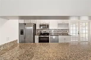 931 Balsamina Dr, Brandon, FL 33510 - Photo 13