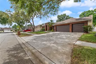 931 Balsamina Dr, Brandon, FL 33510 - Photo 3