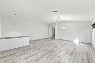 4061 Kingsfield Dr, Parrish, FL 34219 - Photo 11