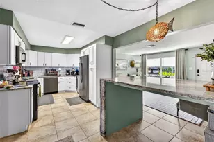 9925 47th Ave N, Seminole, FL 33708 - Photo 13