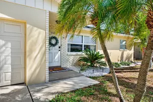 9925 47th Ave N, Seminole, FL 33708 - Photo 7