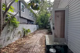 114 S Bungalow Park Ave, Tampa, FL 33609 - Photo 33