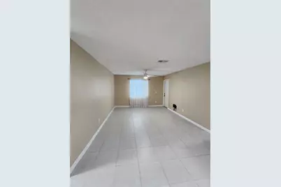 211 Thorn Tree Place #211, Brandon, FL 33510 - Photo 5