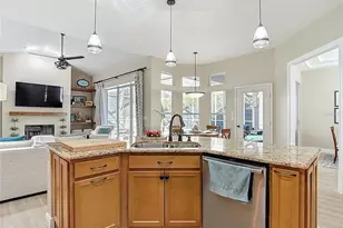 9906 Bennington Dr, Tampa, FL 33626 - Photo 21