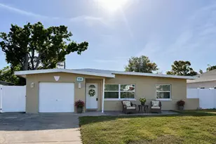 12425 136th Ln, Largo, FL 33774 - Photo 1