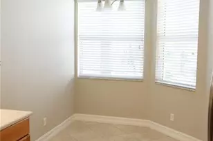 15628 Aurora Lake Cir, Wimauma, FL 33598 - Photo 13