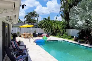 1279 86th Ave N, Saint Petersburg, FL 33702 - Photo 3