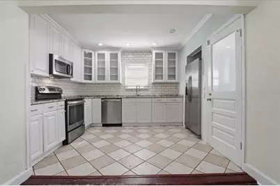 1200 22nd Avenue N, Saint Petersburg, FL 33704 - Photo 15