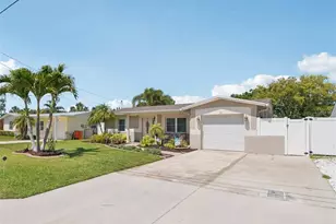 36 Citrus Dr, Palm Harbor, FL 34684 - Photo 3