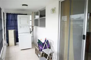 101 Cambridge Trail, Sun City Center, FL 33573 - Photo 15