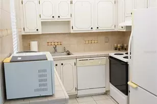 101 Cambridge Trail, Sun City Center, FL 33573 - Photo 5