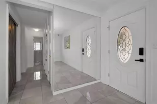 2946 53rd St N, Saint Petersburg, FL 33710 - Photo 3