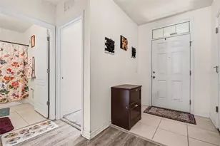 5268 11th St E, Bradenton, FL 34203 - Photo 5