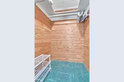 305 Baker Avenue, Clearwater, FL 33755 - Photo 25