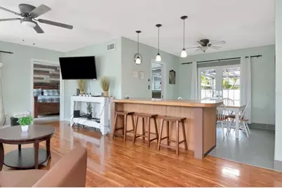 305 Baker Avenue, Clearwater, FL 33755 - Photo 9