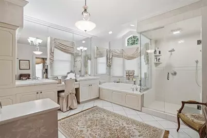 2119 W Hills Avenue, Tampa, FL 33606 - Photo 23