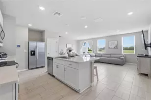 7623 Momentum Pkwy, Wesley Chapel, FL 33545 - Photo 3